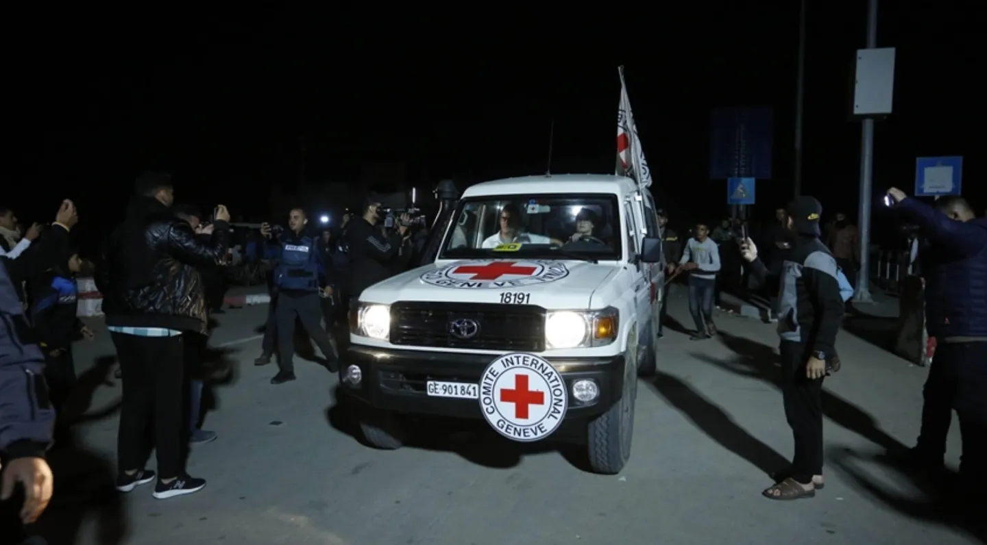 ويتكوف يُجري مباحثات بقطر.. والاحتلال يقترح تمديد وقف النار بغزة 60 يوماً وسط شكوك برفض حماس